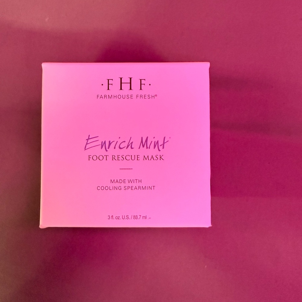 Farmhouse Fresh Enrich Mint Foot Rescue Mask